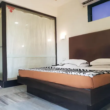 Hotel Milan International Mumbai Exterior photo