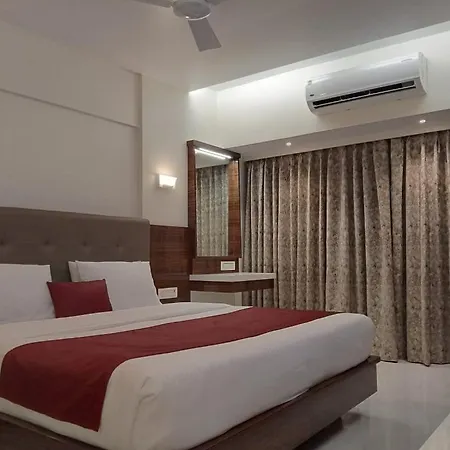 Hotel Milan International Mumbai Exterior photo