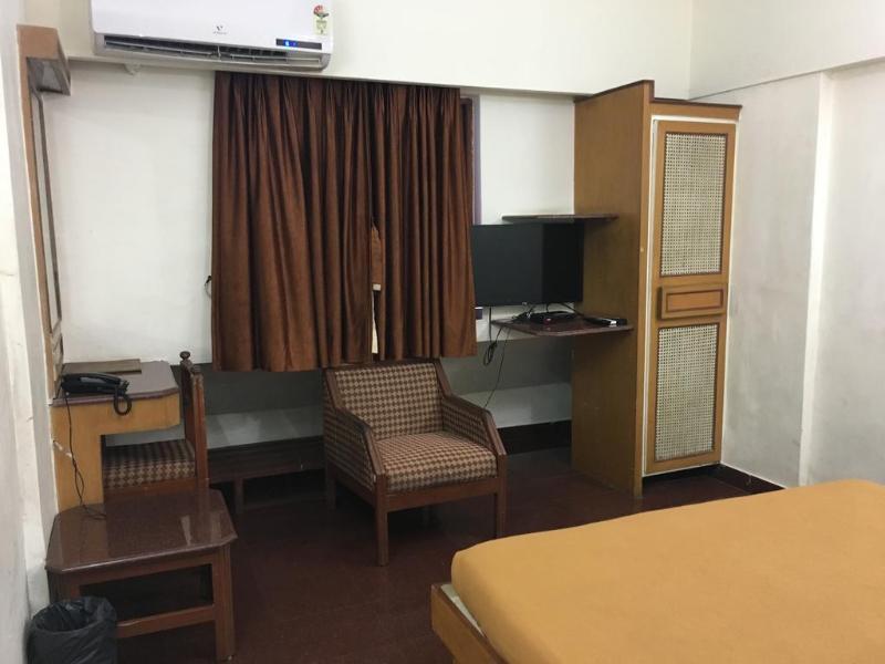 Milan International Hotel Mumbai
